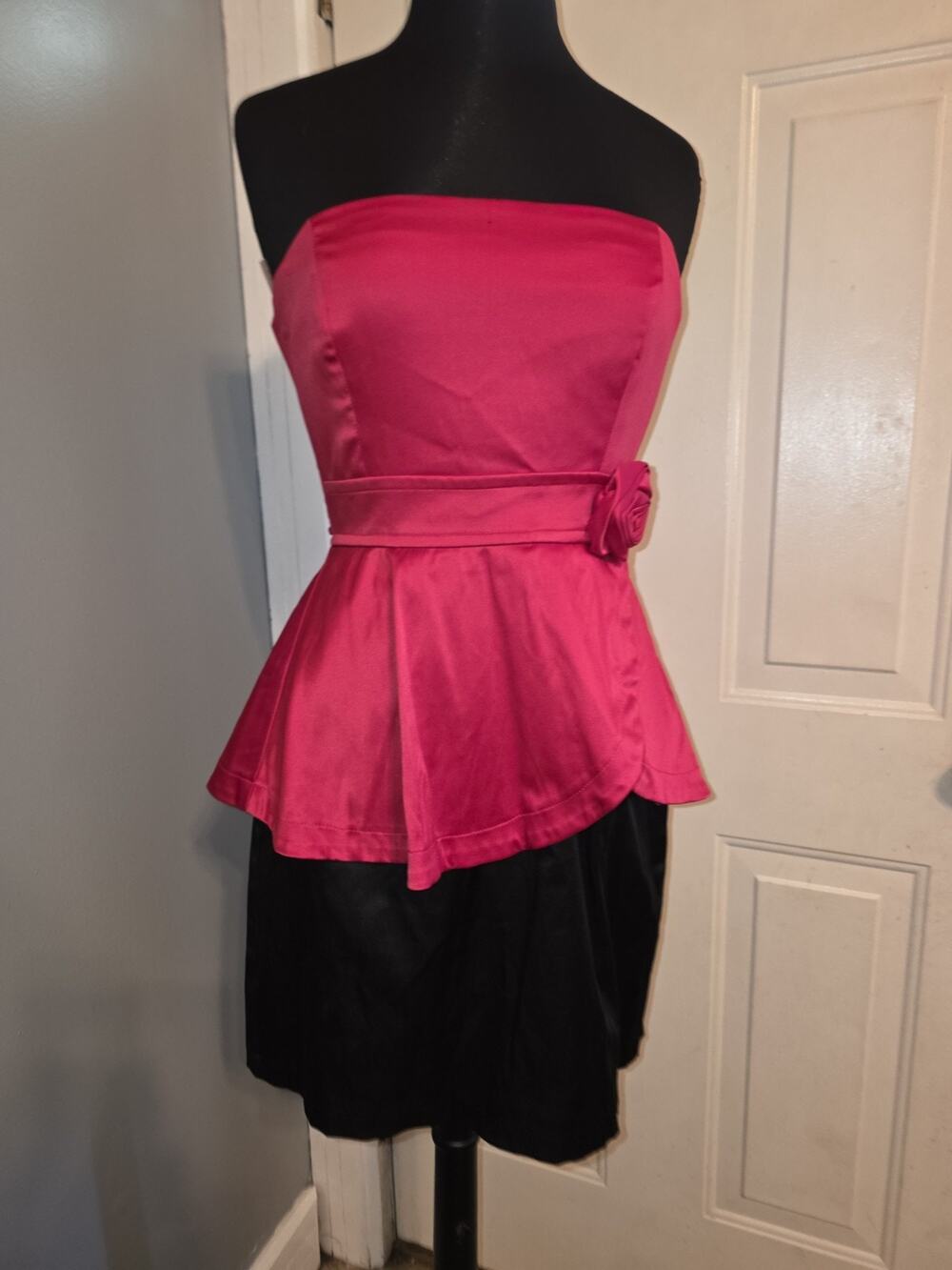 Vtg TEEZE ME Mini Dress Size 11  Red Strapless Made In USA Special Occasion